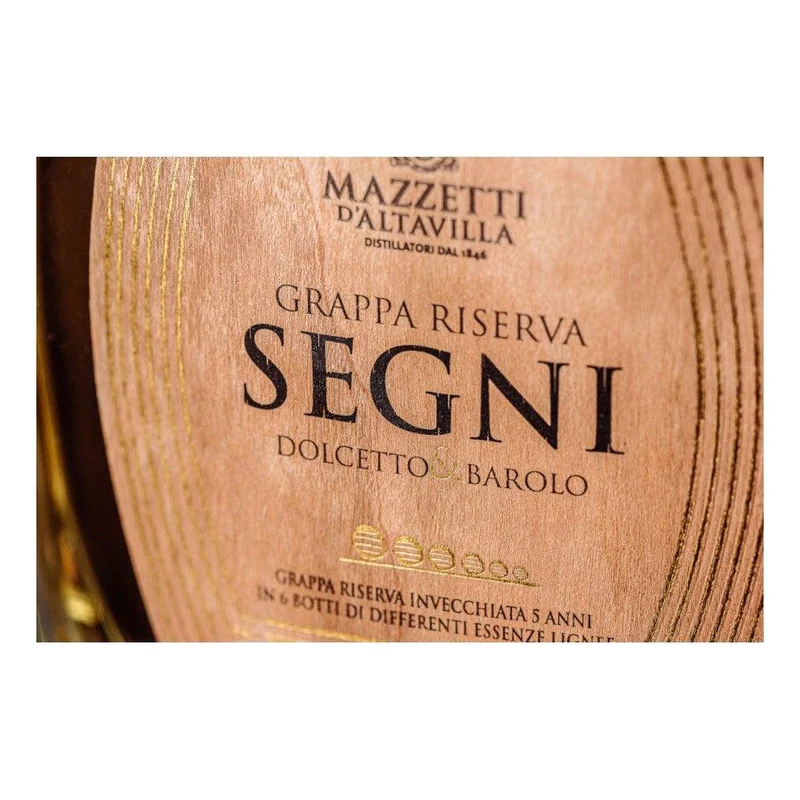 Mazzetti dAltavilla "Segni" Grappa Riserva Dolcetto e Barolo 0,7L