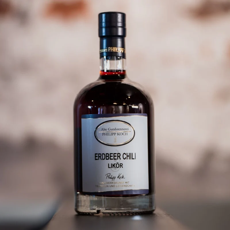 Erdbeer Chili Likör | fruchtiger Erdbeeren Likör mit Chili | 0,5L | 20%