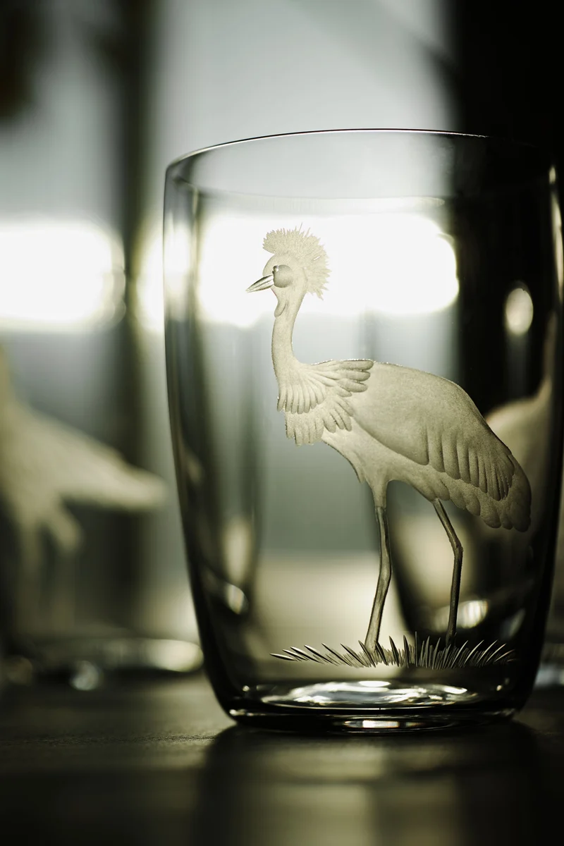 BIRDS Becher 104 mm / 4.1 in. klares Glas, Gravurbild Kronenkranich