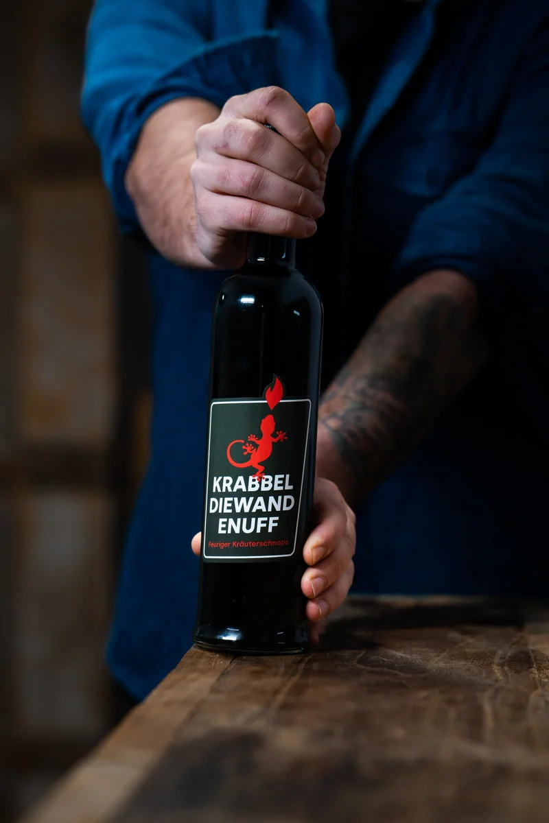 Krabbeldiewandenufff | Kräuter-Schnaps | limited 0,35L Edition | 50%
